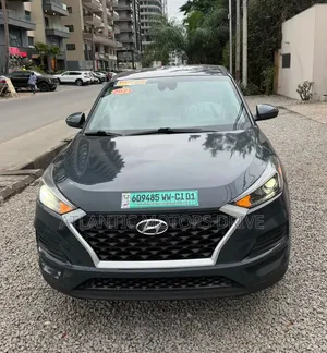 Hyundai Tucson SE 2021 Gris