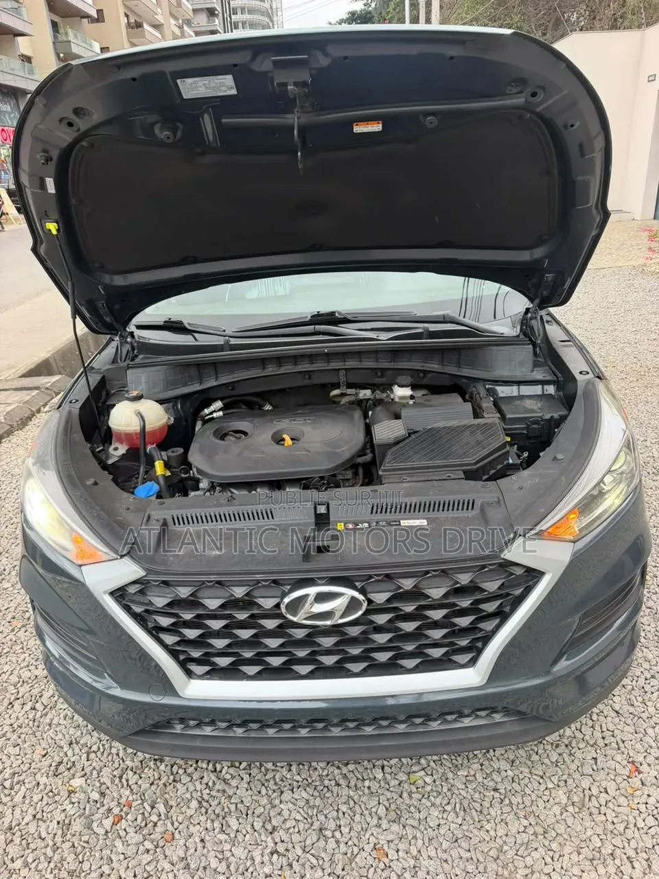 Hyundai Tucson SE 2021 Gris
