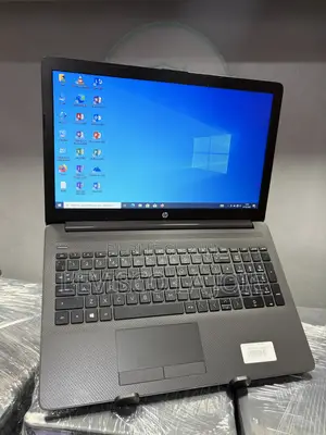 Nouveau Ordinateur portable HP 240 G6 4GB AMD A10 SSD 128GB