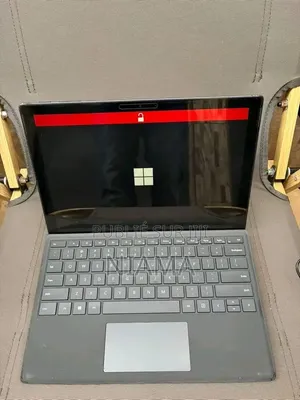 Nouveau Microsoft Surface Pro 5 8GB Intel Core i5 SSD 256GB