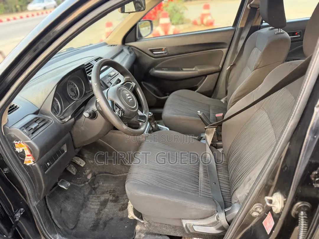 Suzuki Dzire 2023 Noir
