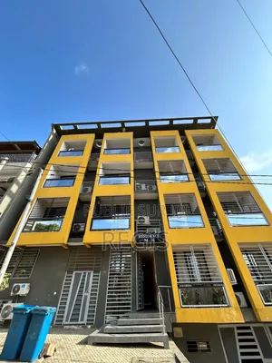 Meublé 2chbre Appartement dans Regis, Cocody à Louer