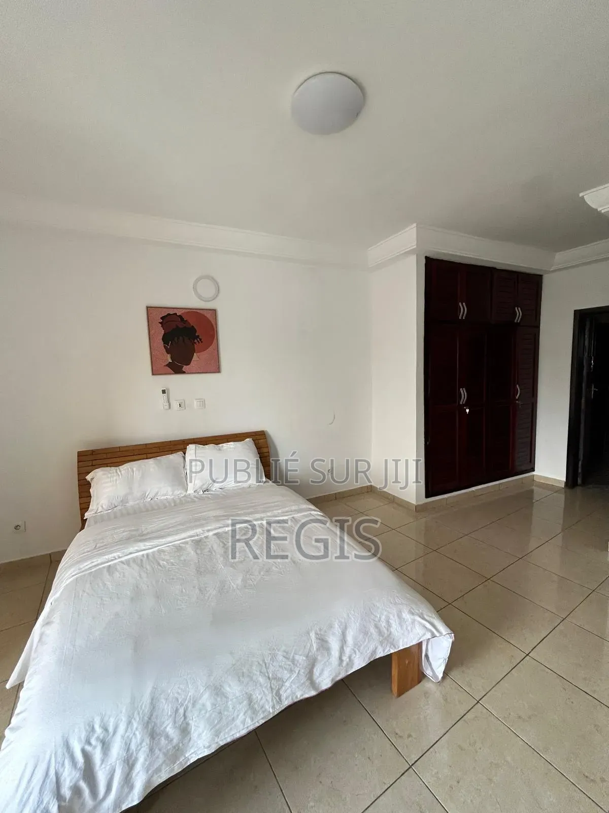 Meublé 2chbre Appartement dans Regis, Cocody à Louer