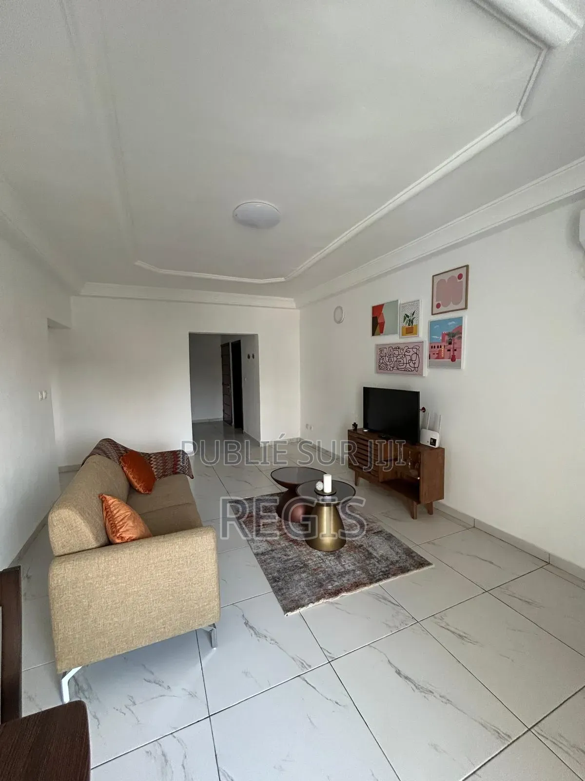 Meublé 2chbre Appartement dans Regis, Cocody à Louer