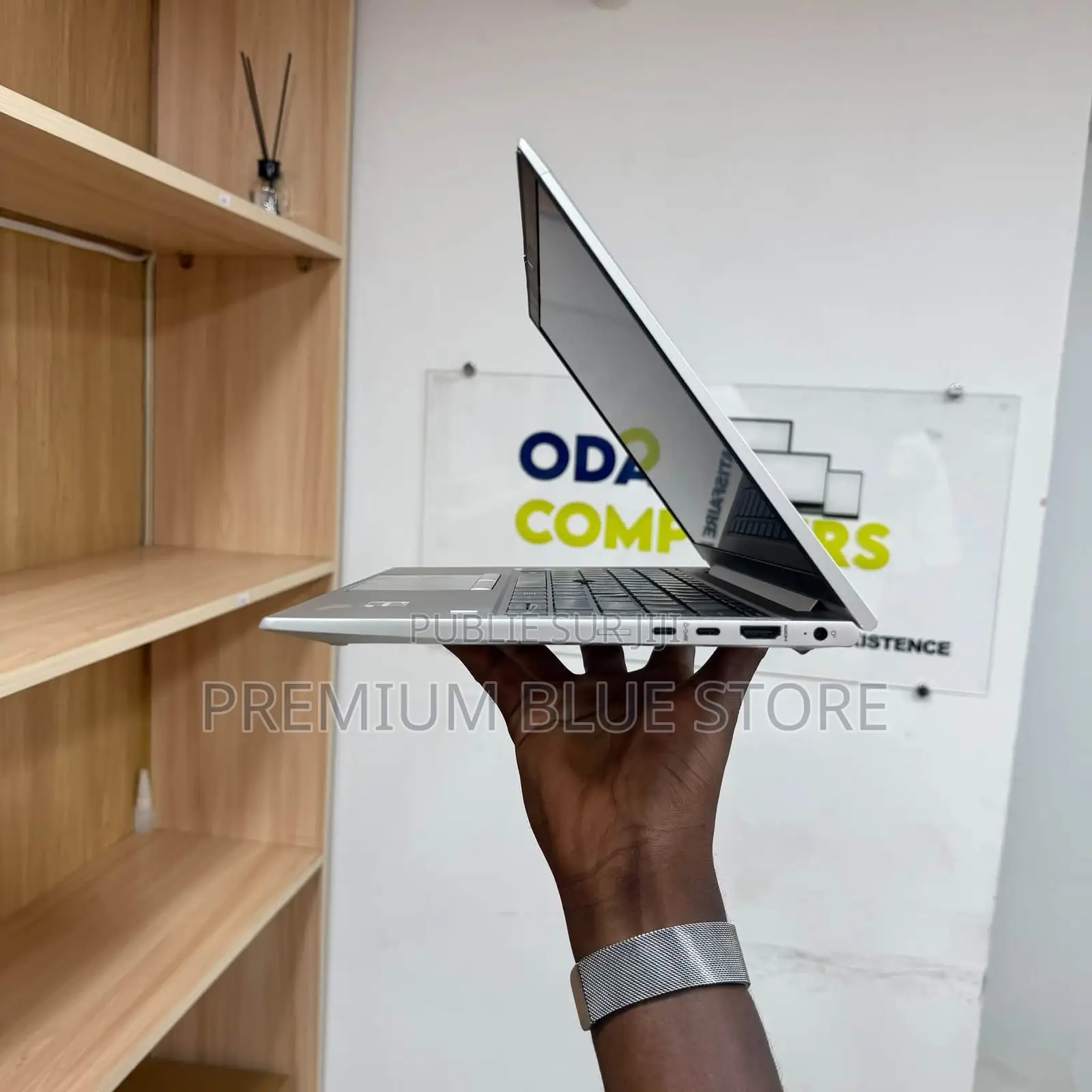 Nouveau HP EliteBook 845 G8 16GB AMD Ryzen 7 SSD 256GB
