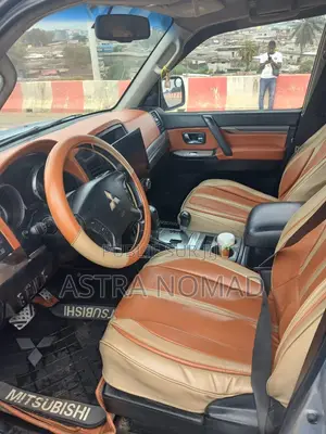 Mitsubishi Pajero 2014 Bleu