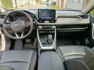 Toyota RAV4 2022 Blanc