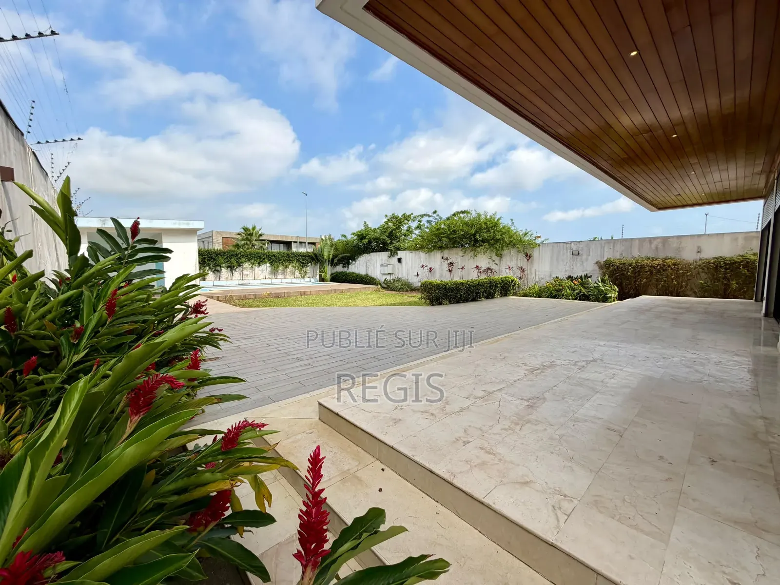 4chbre Villa dans Regis, Cocody à Louer