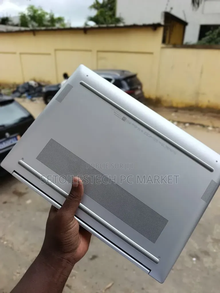 Nouveau HP Pavilion 15-eh0050wm 16GB Intel Core Ultra 5 SSD 1T