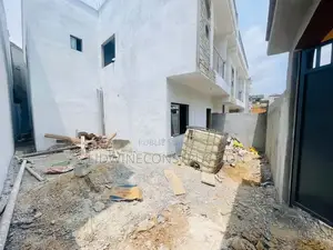 4chbre Duplex dans Cocody à Vendre