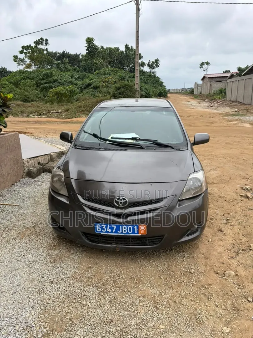 Toyota Yaris 2012