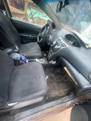 Toyota Yaris 2012