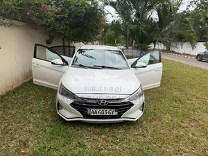 Hyundai Elantra 2020 Blanc
