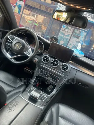 Mercedes-Benz C300 2016