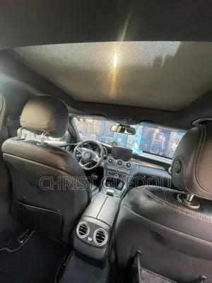 Mercedes-Benz C300 2016