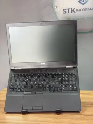 Ordinateur portable Dell Latitude E5570 8GB Intel Core i5 SSD 256GB