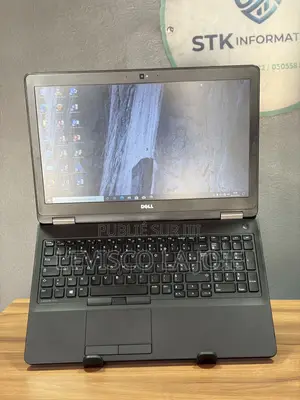 Ordinateur portable Dell Latitude E5570 8GB Intel Core i5 SSD 256GB