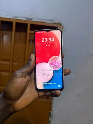 Nouveau Samsung Galaxy A13 5G 64 GB Blanc