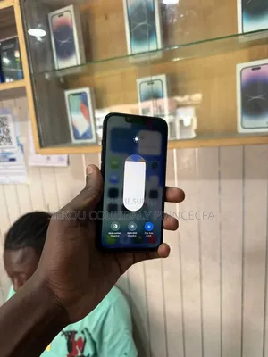 Nouveau Apple iPhone 13 128 GB Noir