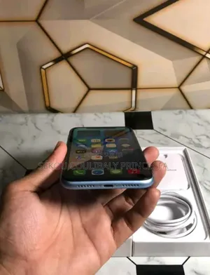 Nouveau Apple iPhone XR 64 GB Bleu