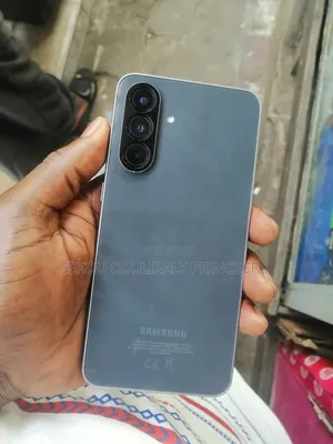 Nouveau Samsung Galaxy A56 128 GB Doré