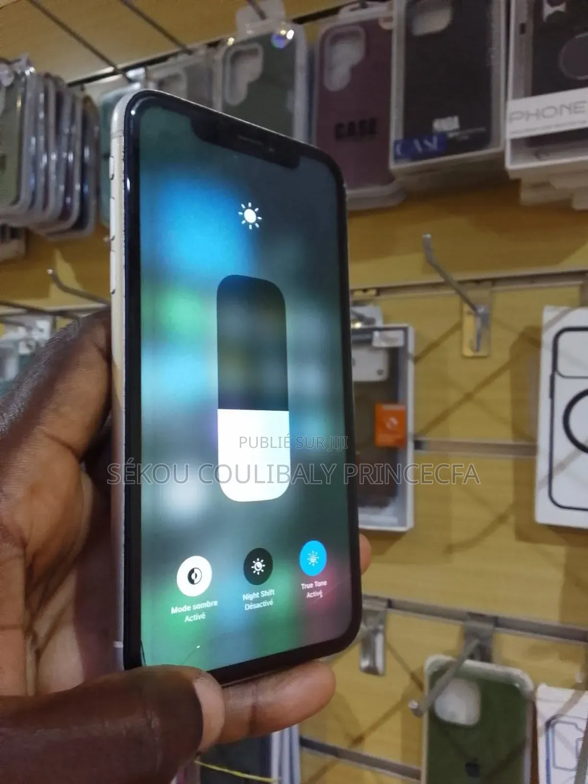 Nouveau Apple iPhone XR 64 GB Blanc