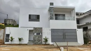 8chbre Duplex dans Zié Multi-Services, Cocody à Vendre