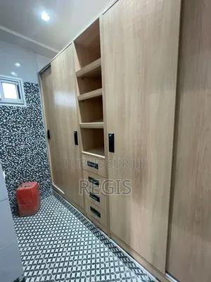 5chbre Duplex dans Regis, Cocody à Louer