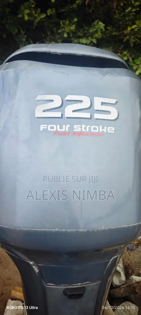 En Vente Deux Moteur Yamaha 225 Chevaux Importer Vendu Sans Accessoire