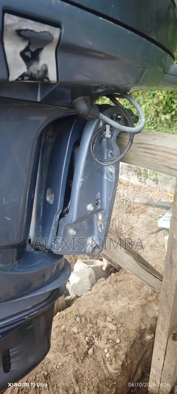 En Vente Deux Moteur Yamaha 225 Chevaux Importer Vendu Sans Accessoire