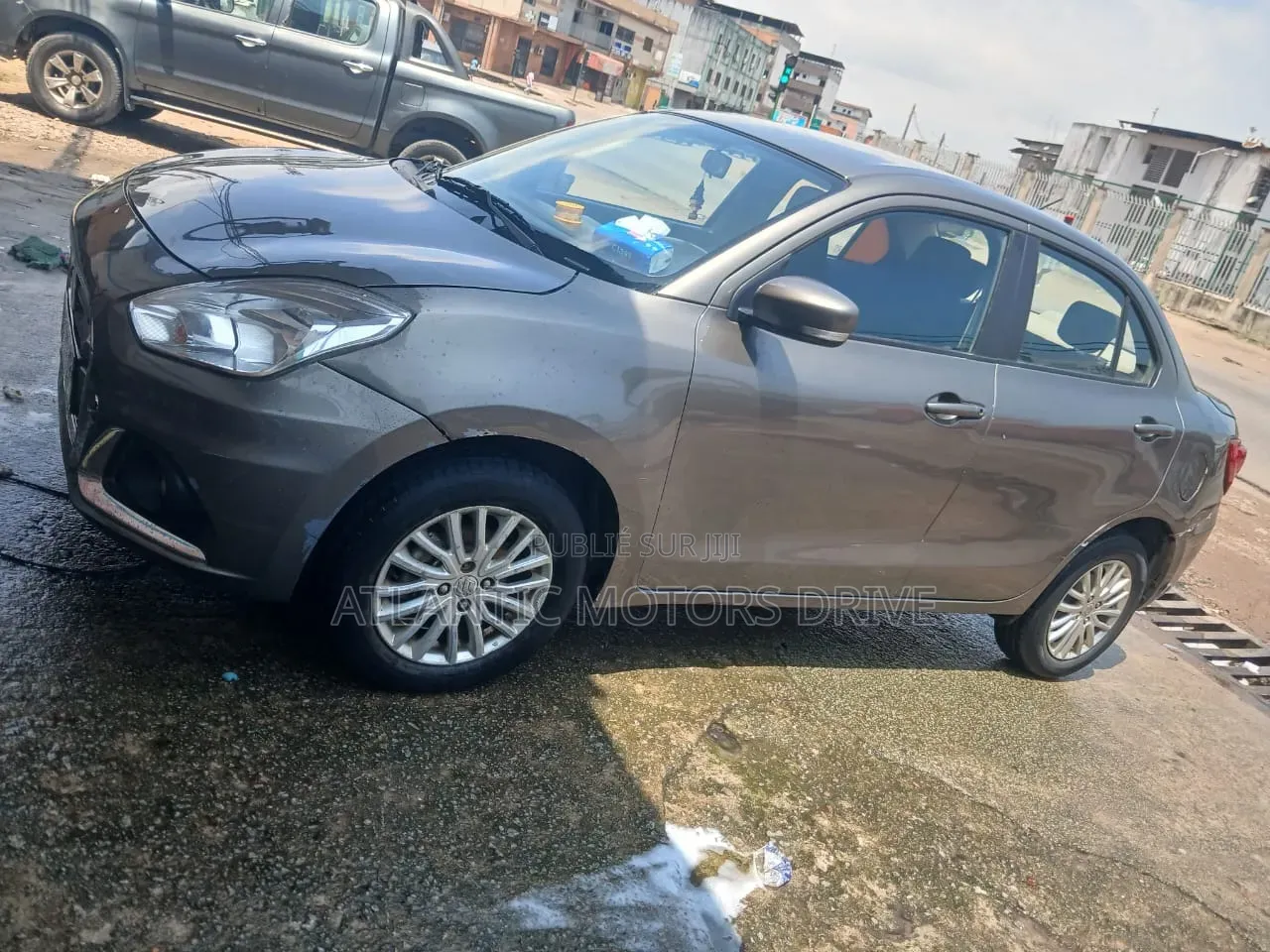 Suzuki Dzire 2023 Gris