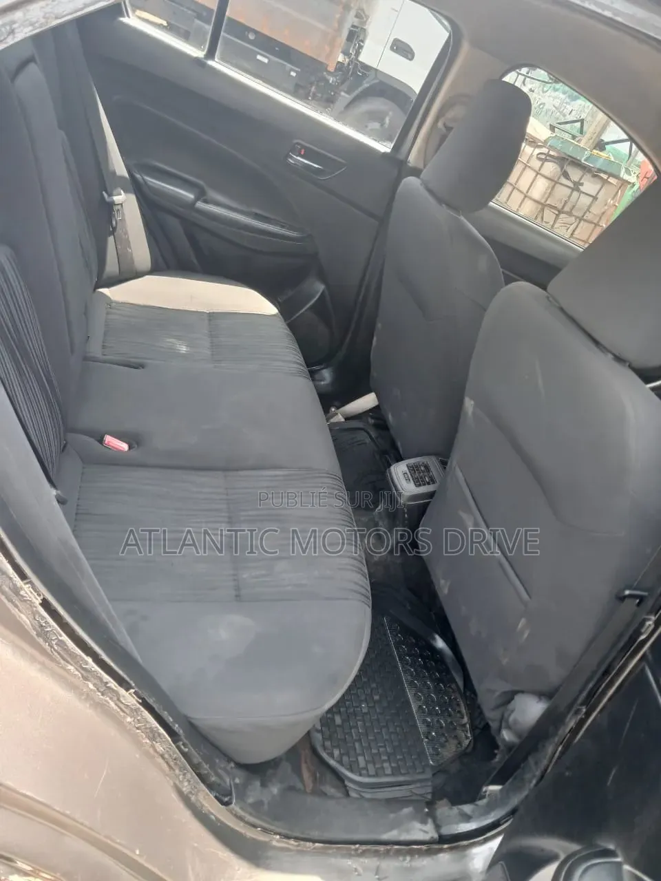 Suzuki Dzire 2023 Gris