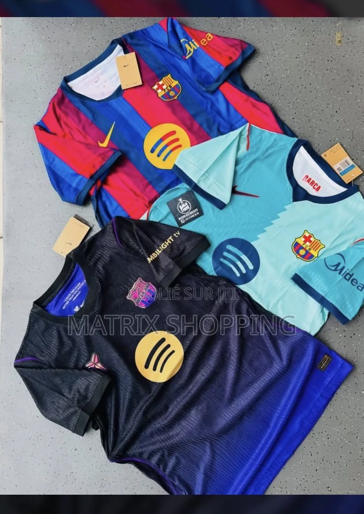 Maillots De Football Et Vêtements Tendance