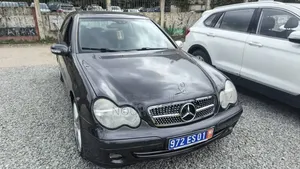 Mercedes-Benz C200 2001 Noir