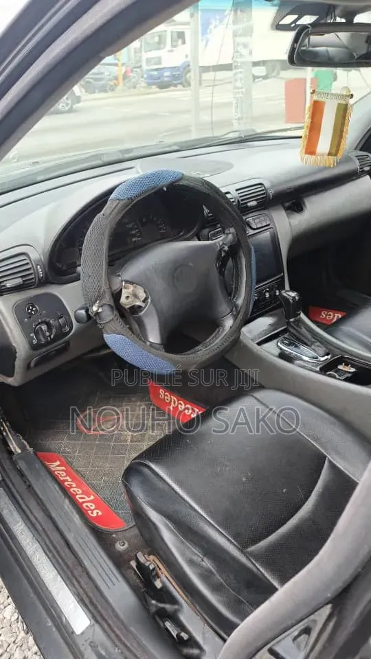 Mercedes-Benz C200 2001 Noir