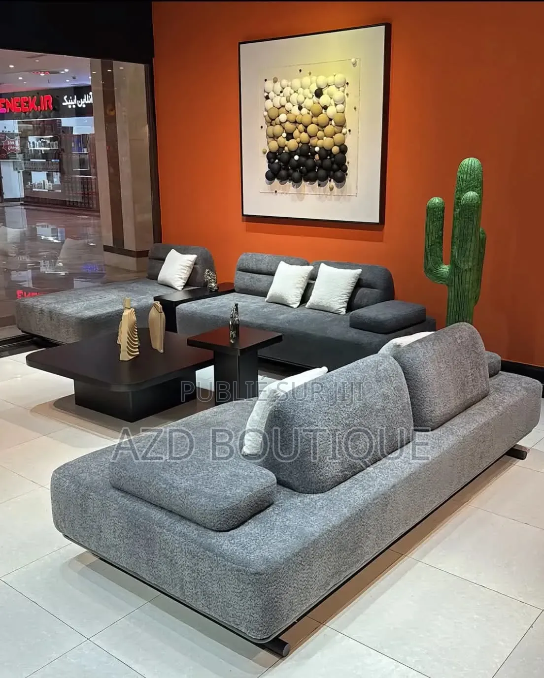 Salon Complet De 6 Places en Velours + Une Bergère + Table Centrale