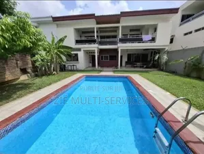 Meublé 9chbre Duplex dans Zié Multi-Services, Deux Plateaux à Vendre