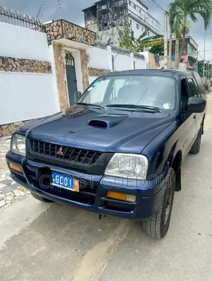 Mitsubishi L200 2008 Bleu