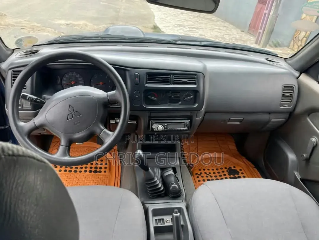 Mitsubishi L200 2008 Bleu