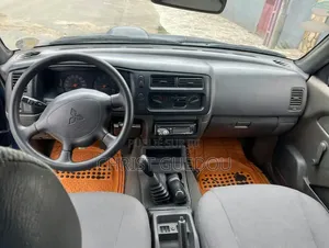 Mitsubishi L200 2008 Bleu