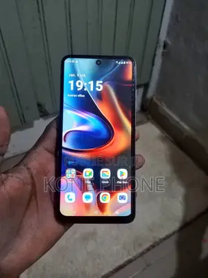 Nouveau Motorola Moto E15 64 GB Gris
