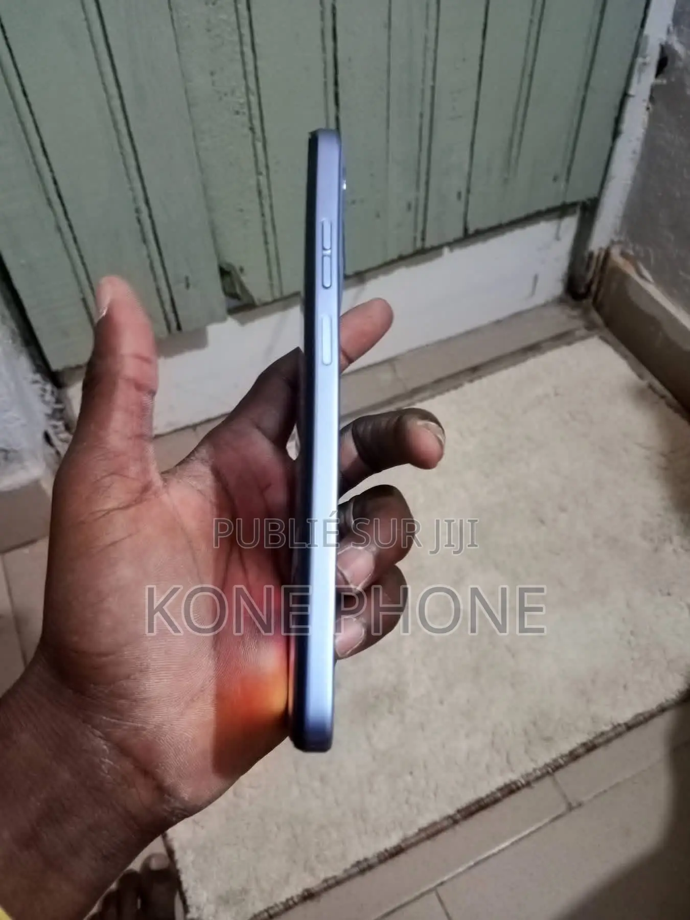 Nouveau Motorola Moto E15 64 GB Gris
