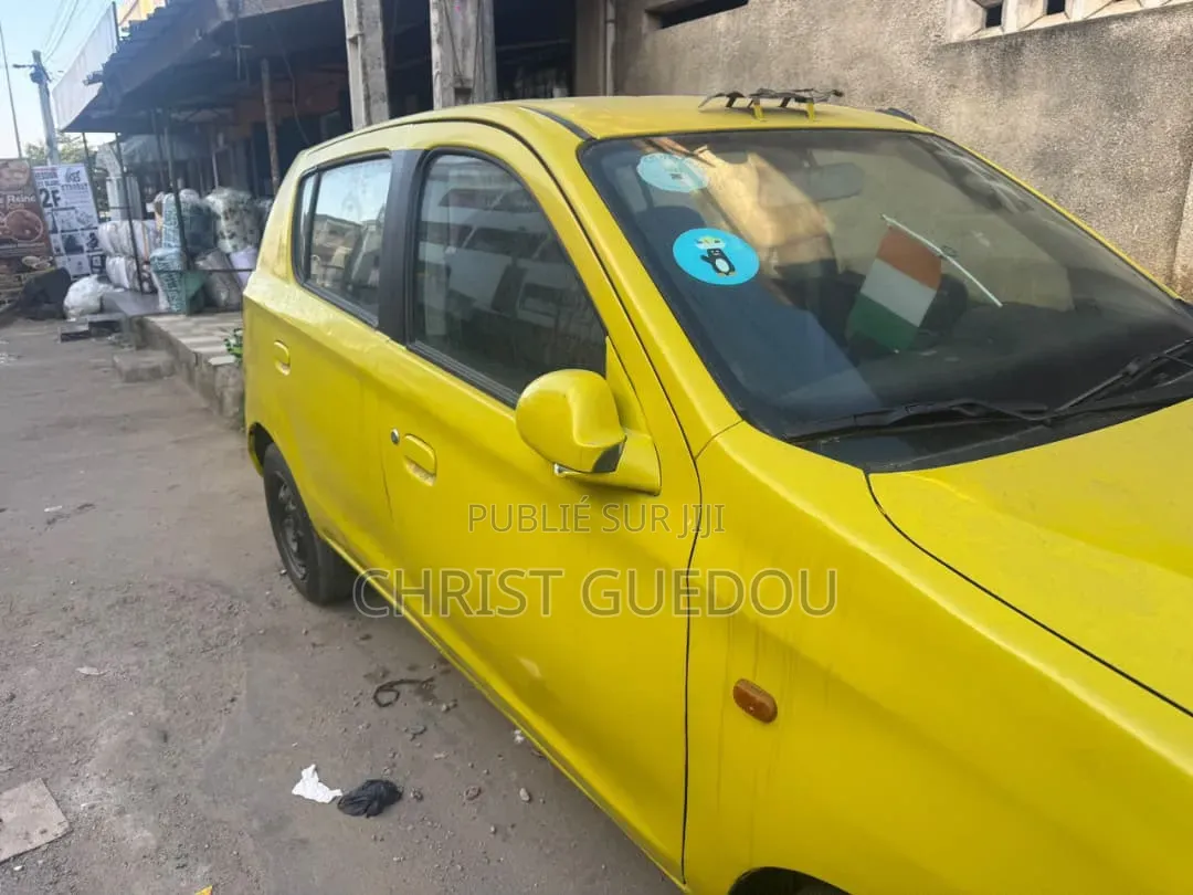 Suzuki Alto 2022 Jaune
