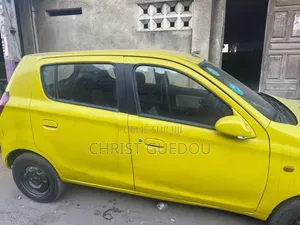 Suzuki Alto 2022 Jaune