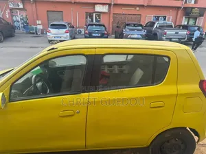 Suzuki Alto 2022 Jaune