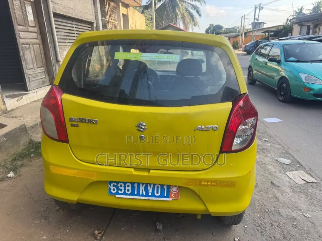 Suzuki Alto 2022 Jaune