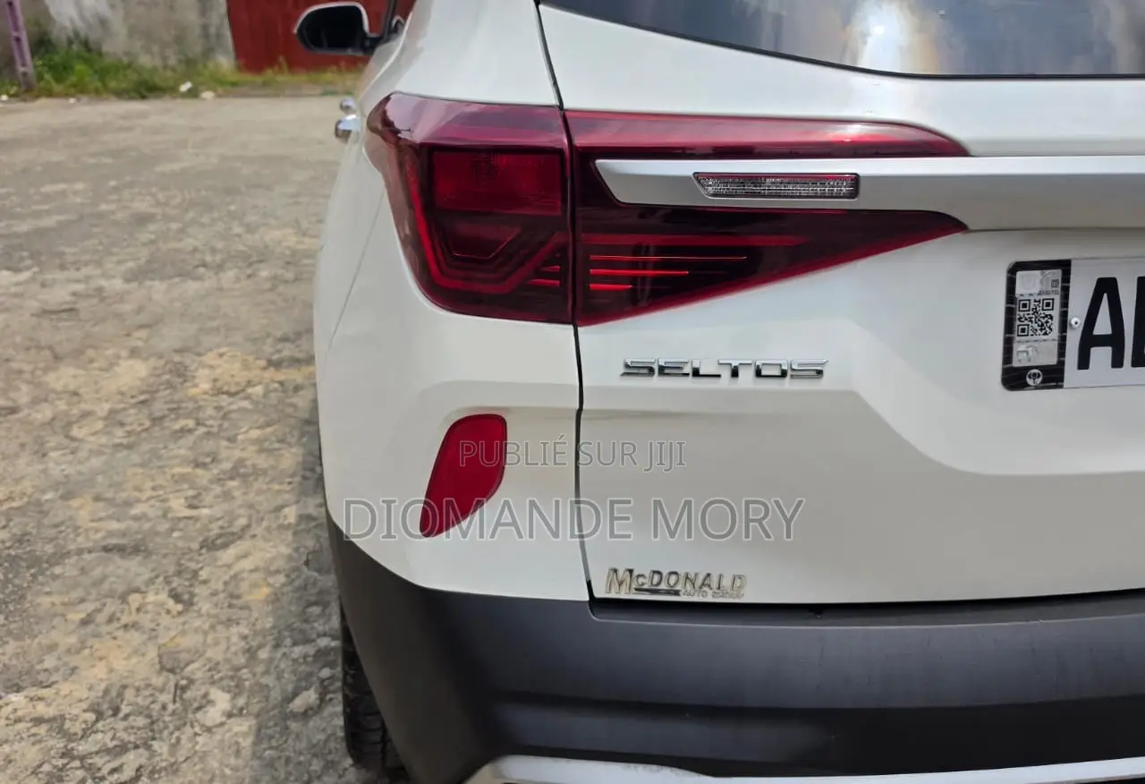Kia Seltos 1.6 T-GDI 4WD 2021 Blanc