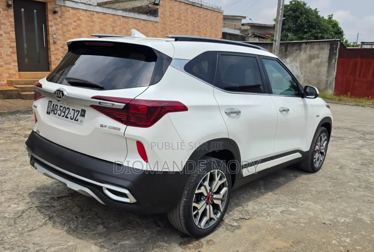 Kia Seltos 1.6 T-GDI 4WD 2021 Blanc