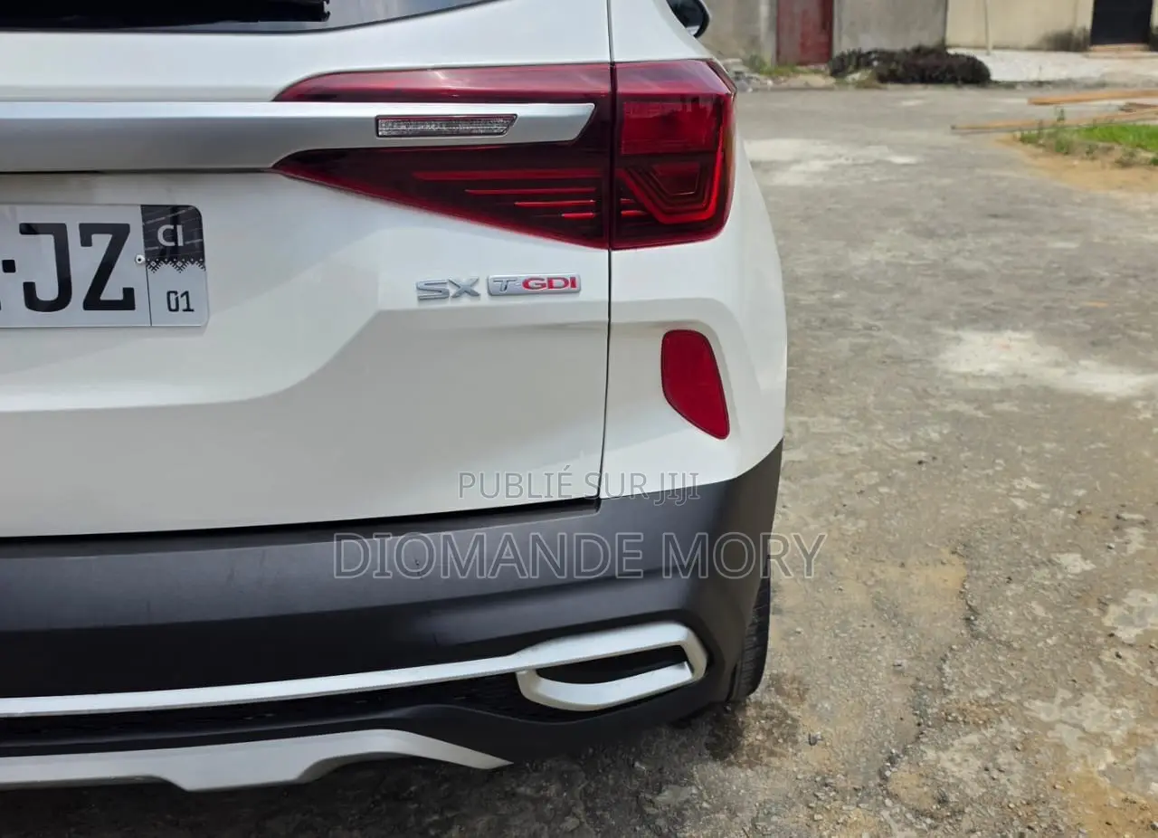 Kia Seltos 1.6 T-GDI 4WD 2021 Blanc