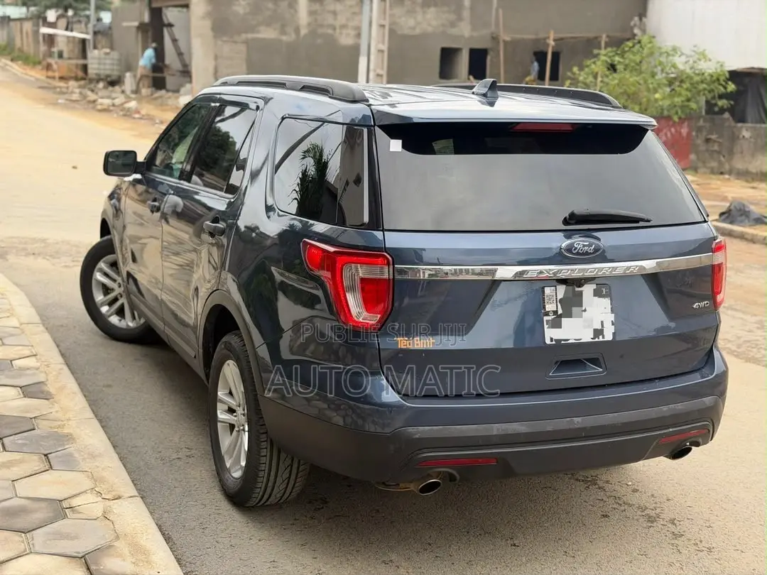 Ford Explorer Limited AWD 2019 Gris
